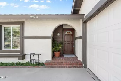 25530 Meadow Mont Street, Valencia, CA 91355 - Photo 2