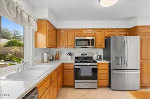25530 Meadow Mont St, Valencia, CA 91355 - Photo 14