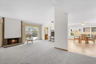 25530 Meadow Mont St, Valencia, CA 91355 - Photo 8