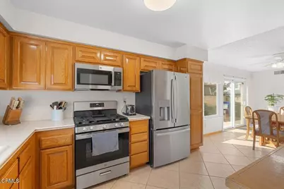 25530 Meadow Mont Street, Valencia, CA 91355 - Photo 16