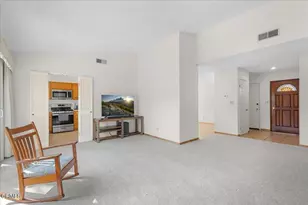 25530 Meadow Mont St, Valencia, CA 91355 - Photo 6