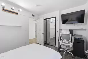 450 W Dryden St, Glendale, CA 91202 - Photo 20