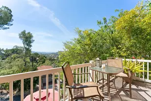 436 Redwood Dr, Pasadena, CA 91105 - Photo 18