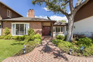 534 Vallombrosa Dr, Pasadena, CA 91107 - Photo 2