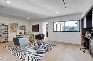 4423 Bergamo Dr, Encino, CA 91436 - Photo 16