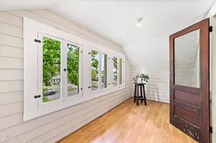 733 N Mar Vista Ave, Pasadena, CA 91104 - Photo 18