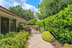 1040 S Orange Grove, Pasadena, CA 91105 - Photo 4
