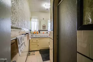 1116 S Burnside Ave, Los Angeles, CA 90019 - Photo 26