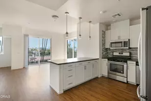 124 W Colorado St, Glendale, CA 91204 - Photo 2