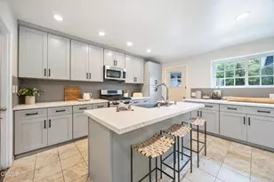 350 Glen Summer Rd, Pasadena, CA 91105 - Photo 18