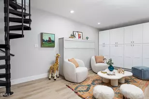 2040 N Madison Ave, Altadena, CA 91001 - Photo 14