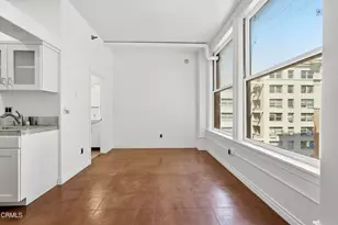215 W 7th St, Los Angeles, CA 90014 - Photo 2
