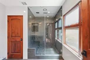 2303 Hillhurst Ave, Los Angeles, CA 90027 - Photo 32