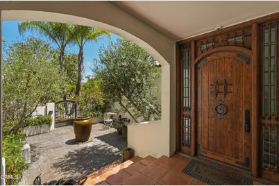 2303 Hillhurst Avenue, Los Angeles, CA 90027 - Photo 12