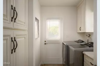 2215 Las Lunas Street, Pasadena, CA 91107 - Photo 18