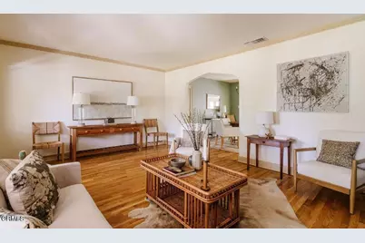 689 E Woodbury Road, Altadena, CA 91001 - Photo 10