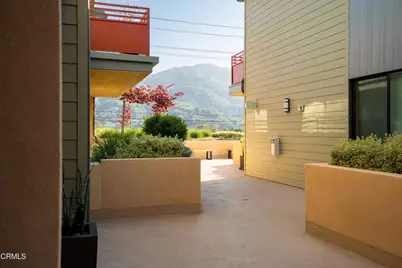 2608 Honolulu Avenue #208, Montrose, CA 91020 - Photo 2
