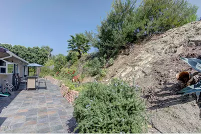 9010 Mulberry Drive, Sunland, CA 91040 - Photo 34