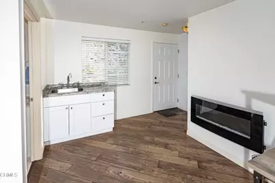9010 Mulberry Drive, Sunland, CA 91040 - Photo 26