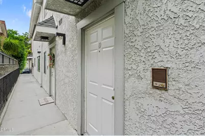 544 E Magnolia #D, Burbank, CA 91501 - Photo 4