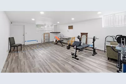 12940 Riverside Drive #106, Los Angeles, CA 91423 - Photo 6