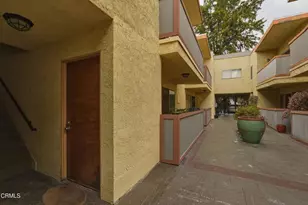 12940 Riverside Dr, Los Angeles, CA 91423 - Photo 8