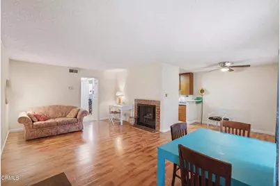 12940 Riverside Drive #106, Los Angeles, CA 91423 - Photo 2