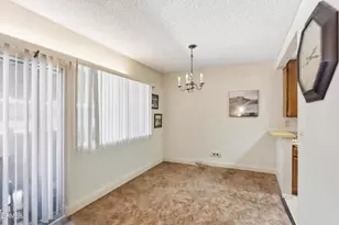 12321 Riverside Dr, Valley Village, CA 91607 - Photo 4
