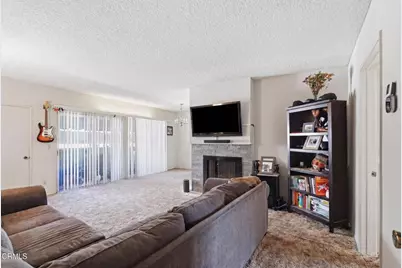 12321 Riverside Drive #204, Valley Village, CA 91607 - Photo 2