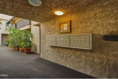 12321 Riverside Drive #105, Los Angeles, CA 91607 - Photo 6