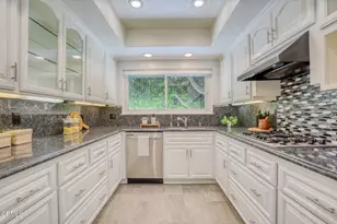 1225 S Orange Grove Blvd, Pasadena, CA 91105 - Photo 14