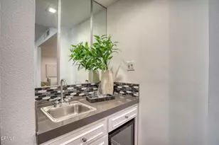 1225 S Orange Grove Blvd, Pasadena, CA 91105 - Photo 12