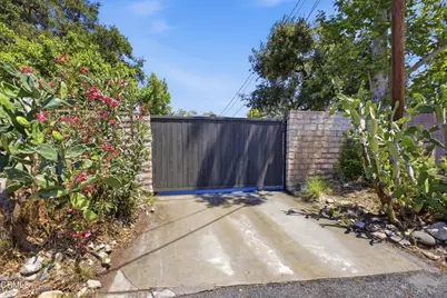 168 Lamour Drive, La Canada Flintridge, CA 91011 - Photo 36