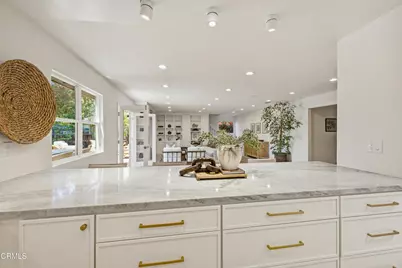 168 Lamour Drive, La Canada Flintridge, CA 91011 - Photo 22