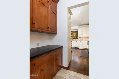 1925 Tondolea Lane, La Canada Flintridge, CA 91011 - Photo 8