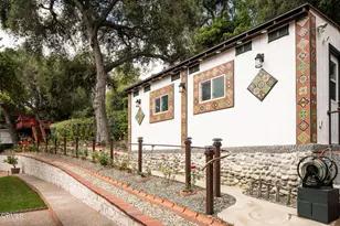 201 La Vereda Rd, Pasadena, CA 91105 - Photo 44