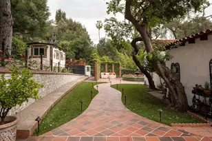 201 La Vereda Rd, Pasadena, CA 91105 - Photo 36