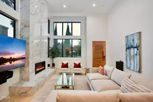 244 S Gramercy Pl, Los Angeles, CA 90004 - Photo 6