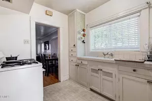 424 W Arbor Vitae St, Inglewood, CA 90301 - Photo 12
