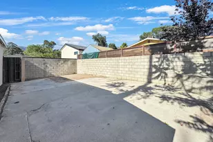 10230 Jardine Ave, Sunland, CA 91040 - Photo 22