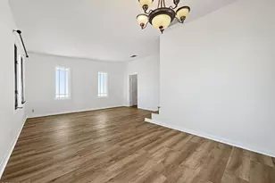 10230 Jardine Ave, Sunland, CA 91040 - Photo 18