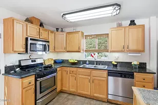 8950 Oswego St, Los Angeles, CA 91040 - Photo 10