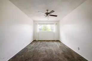 1839 W 35th Pl, Los Angeles, CA 90018 - Photo 12