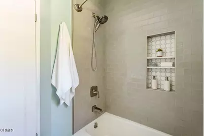 2061 N Roosevelt Avenue, Altadena, CA 91001 - Photo 22