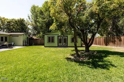 2061 N Roosevelt Avenue, Altadena, CA 91001 - Photo 34