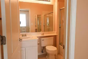 404 Wood Glen Dr, Richmond, CA 94805 - Photo 16
