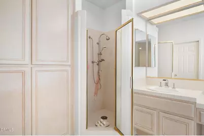 925 Calle La Primavera, Glendale, CA 91208 - Photo 26