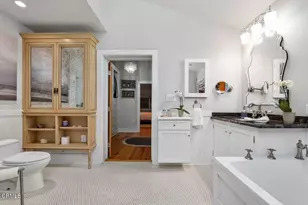 1866 Las Lunas St, Pasadena, CA 91107 - Photo 14