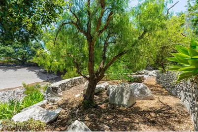 2300 El Moreno Street, La Crescenta, CA 91214 - Photo 68