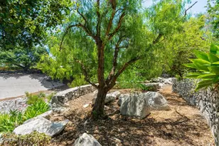 2300 El Moreno St, La Crescenta, CA 91214 - Photo 68